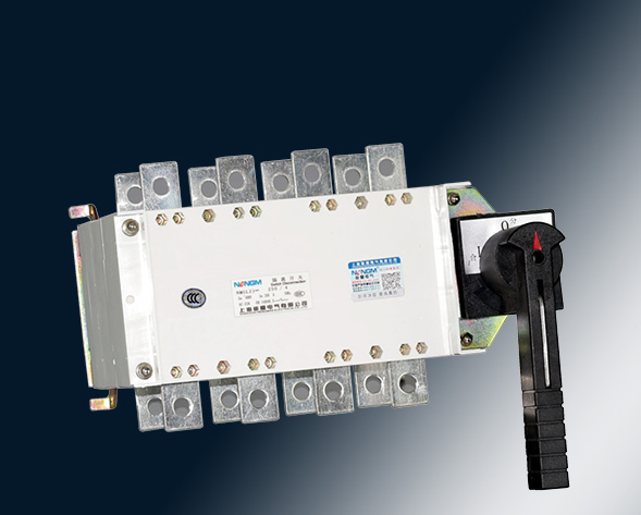 NMGLZ1-63A~3150A轉(zhuǎn)換隔離開(kāi)關(guān)（雙投開(kāi)關(guān)）上下組合運(yùn)用于兩條低壓電路切換或者兩個(gè)負(fù)載設(shè)備的轉(zhuǎn)換或安全隔離等?！?>
											NMGLZ1-63A~3150A轉(zhuǎn)換隔離開(kāi)關(guān)（雙投開(kāi)關(guān)）上下組合</a>
										</div>
										 
										<div   id=